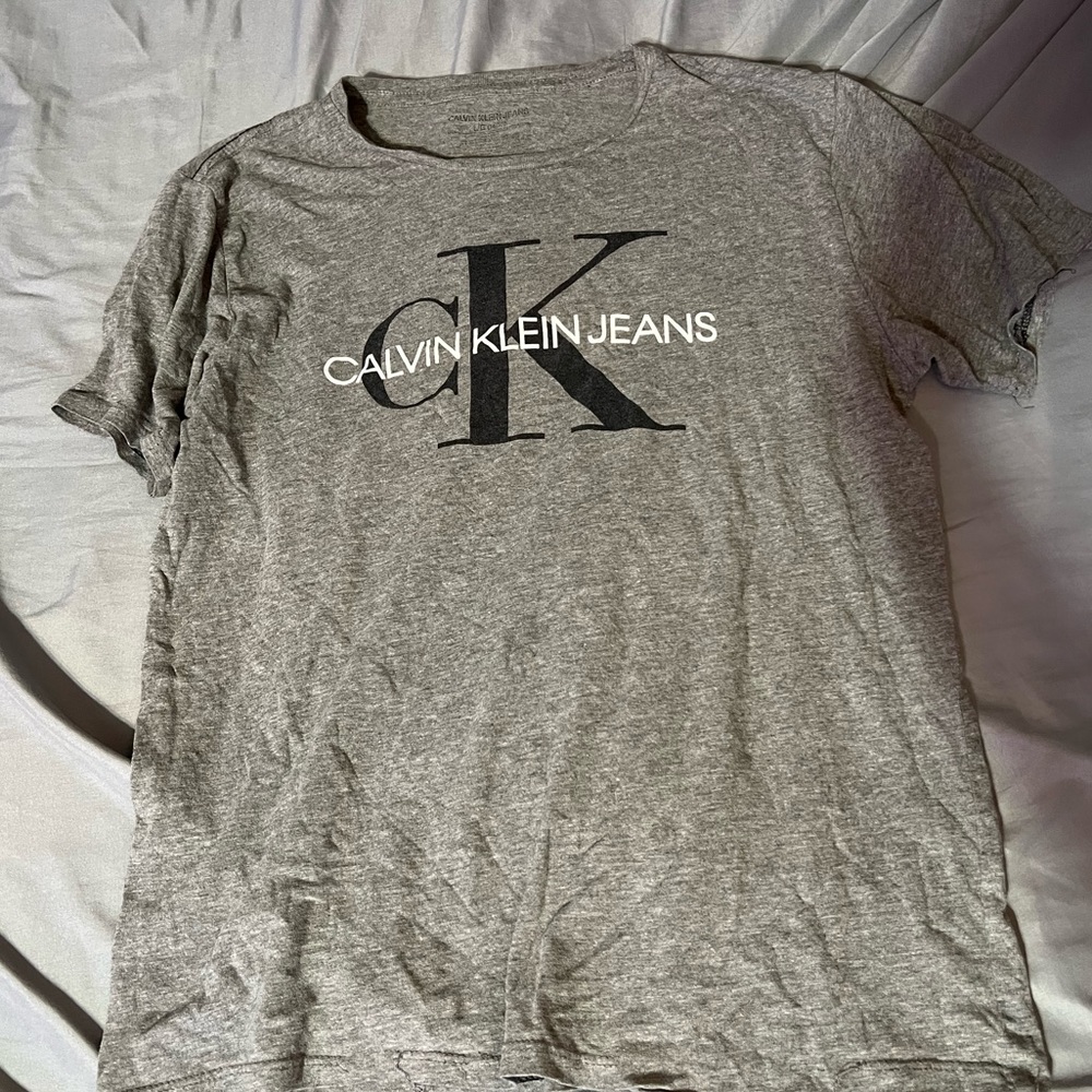 Calvin Klein T-shirt